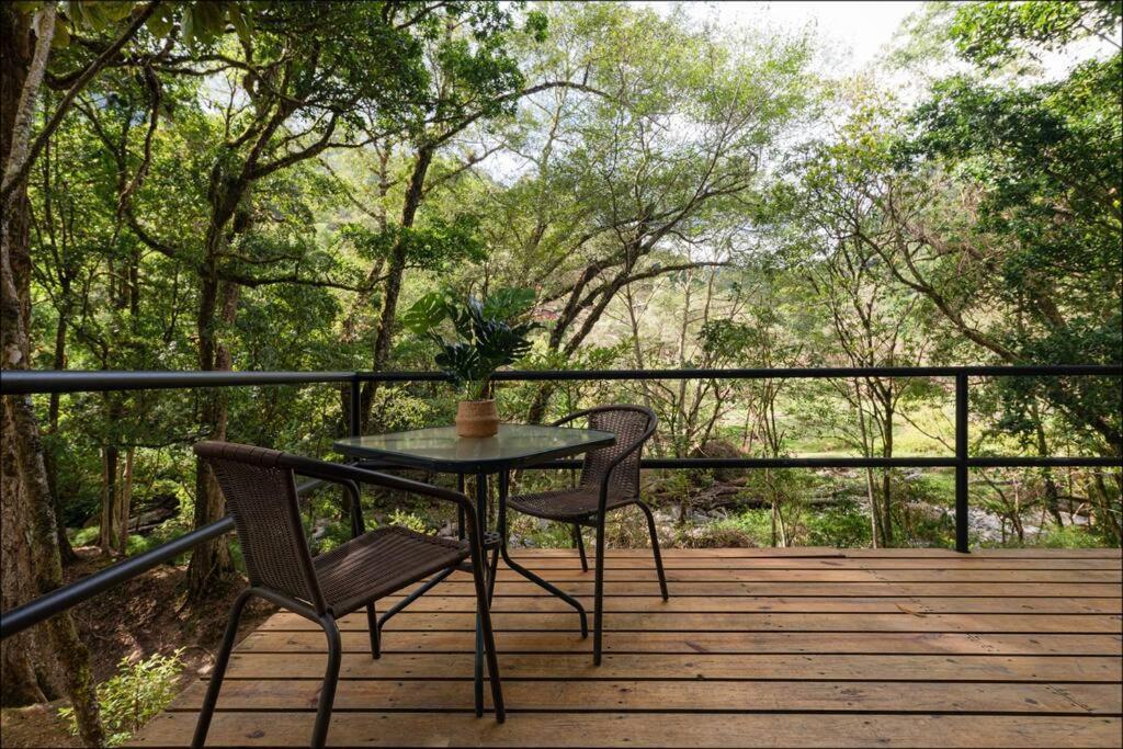 Unicorn Lodge: Direct Riverfront : Unique Experience San Gerardo de Dota Ngoại thất bức ảnh